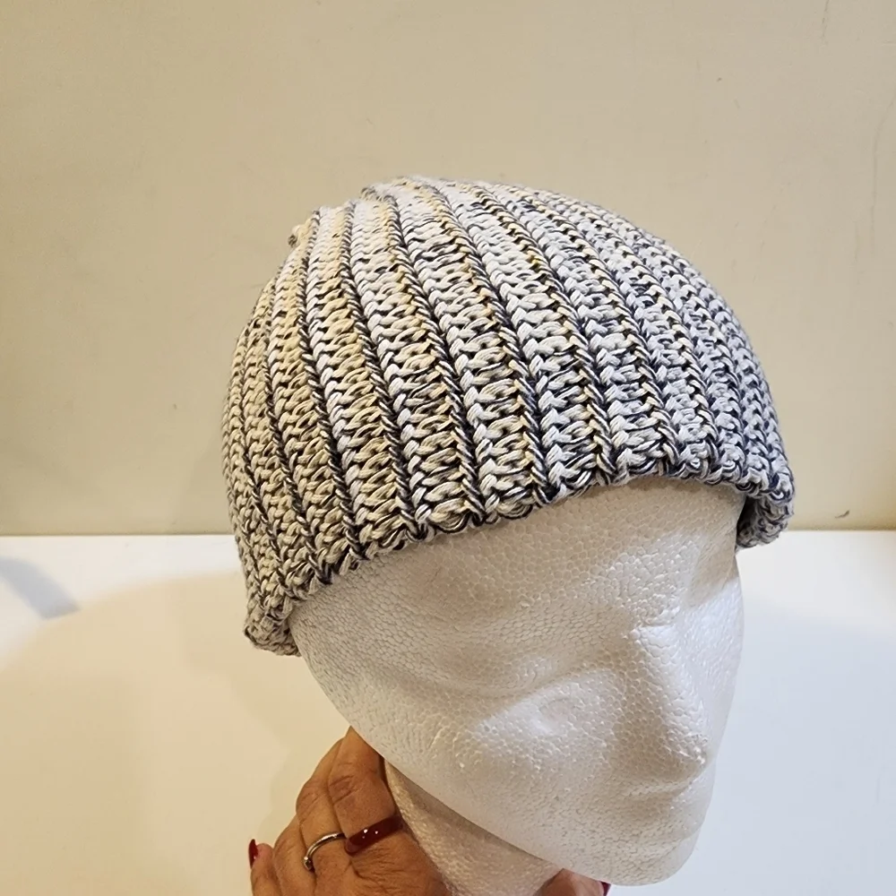 Love your melón Q Knitted 100% Cotton beanie